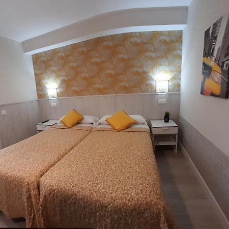 Hostal Verdemar 기욘 외부 사진