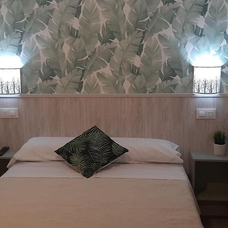 Hostal Verdemar 기욘 외부 사진