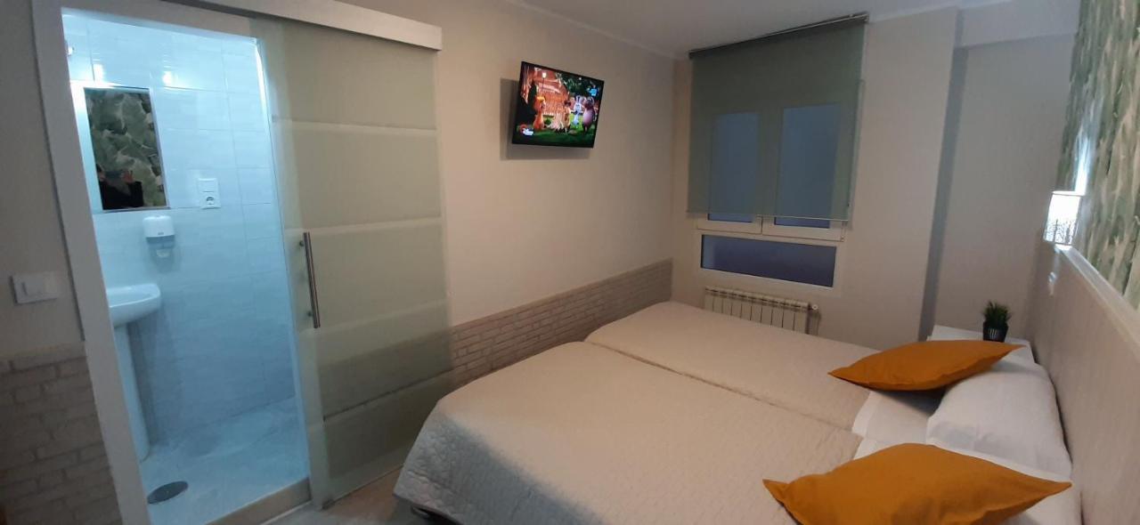Hostal Verdemar 기욘 외부 사진