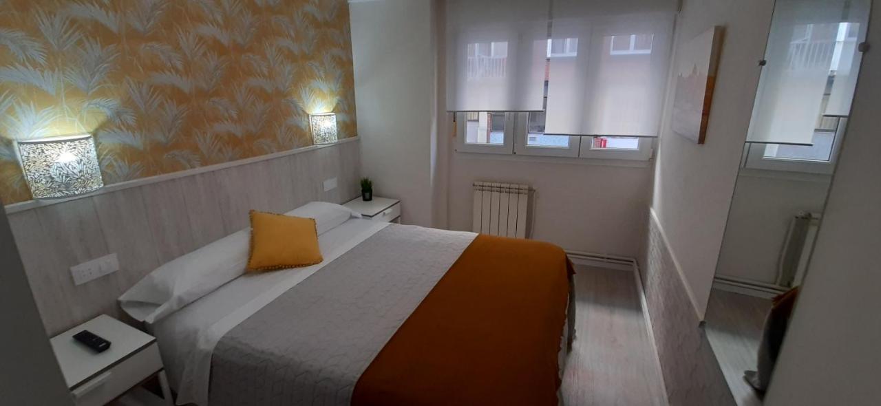 Hostal Verdemar 기욘 외부 사진