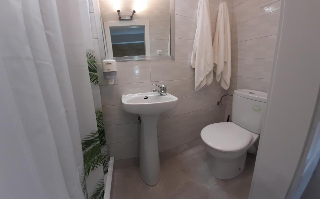 Hostal Verdemar 기욘 외부 사진