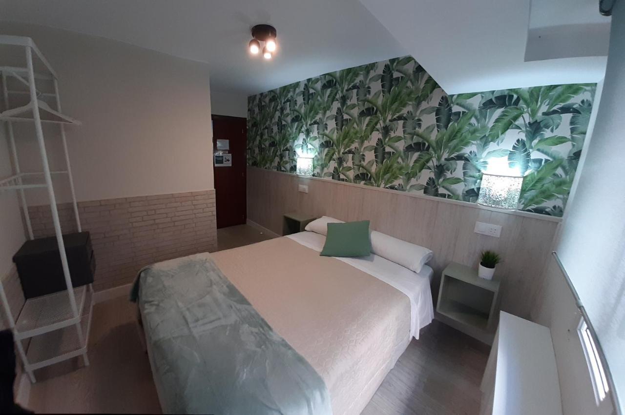 Hostal Verdemar 기욘 외부 사진