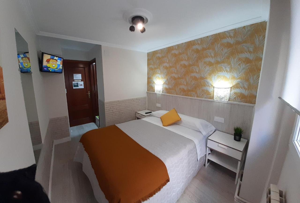 Hostal Verdemar 기욘 외부 사진