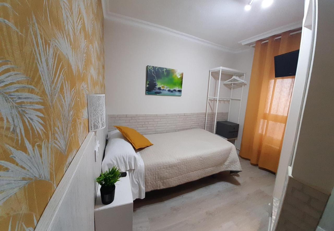 Hostal Verdemar 기욘 외부 사진