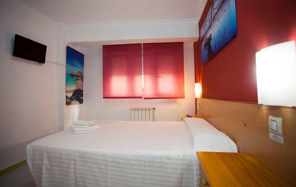 Hostal Verdemar 기욘 외부 사진